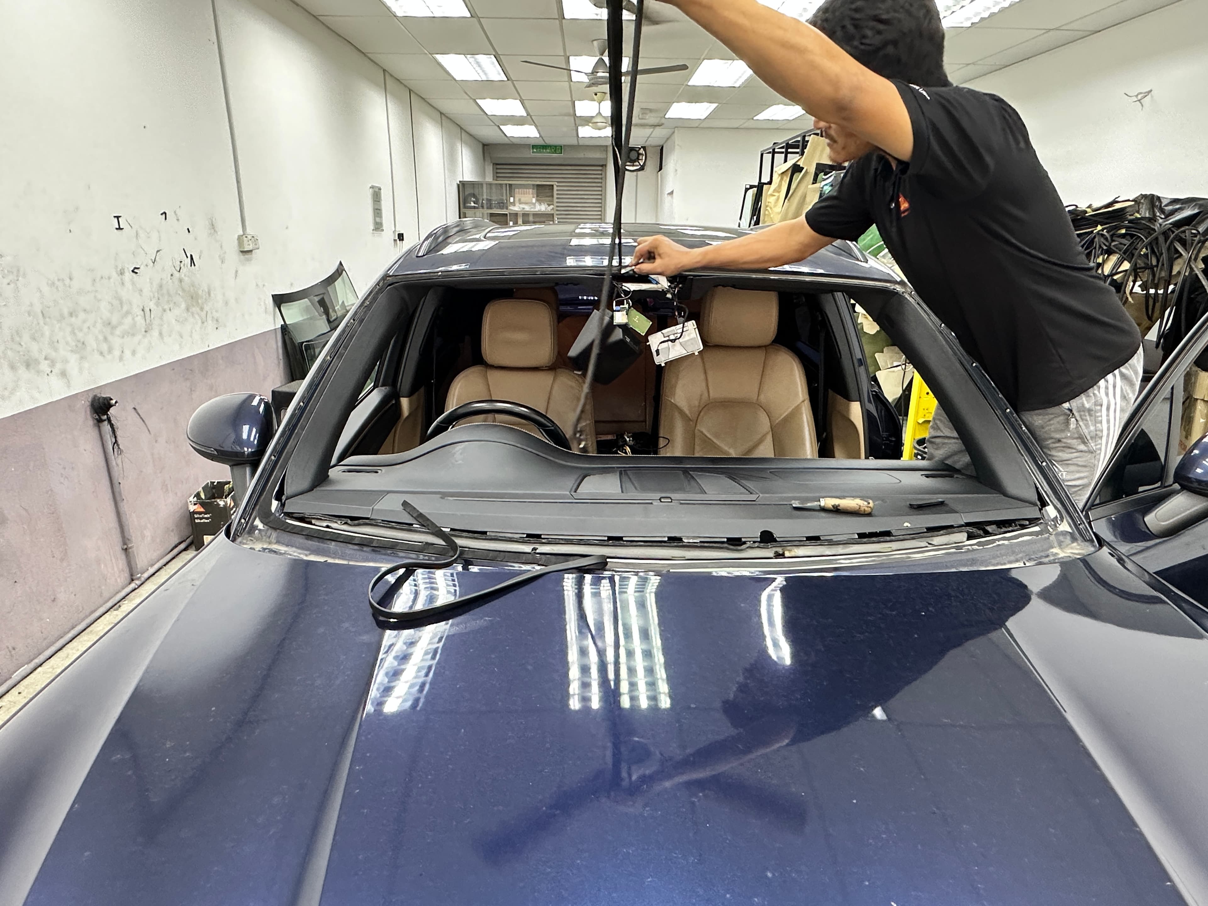 Windscreen preparation work inside SIFU CERMIN Senawang HQ workshop